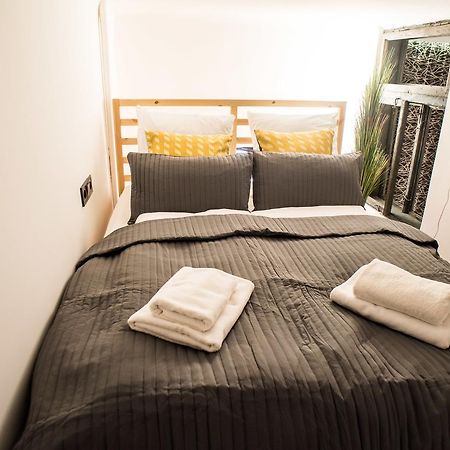 Very Stylish And Fresh Studio Home In The Center Будапеща Екстериор снимка