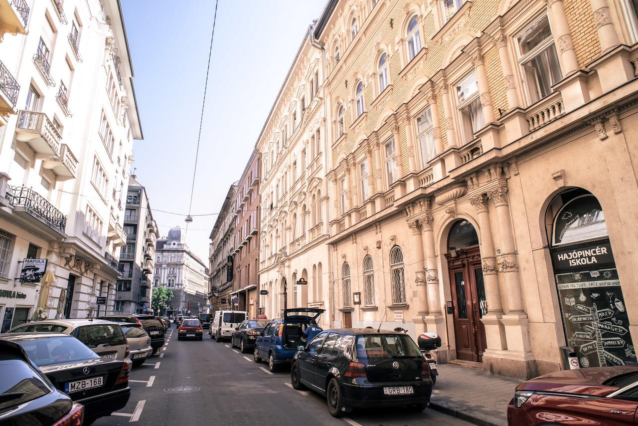 Very Stylish And Fresh Studio Home In The Center Будапеща Екстериор снимка